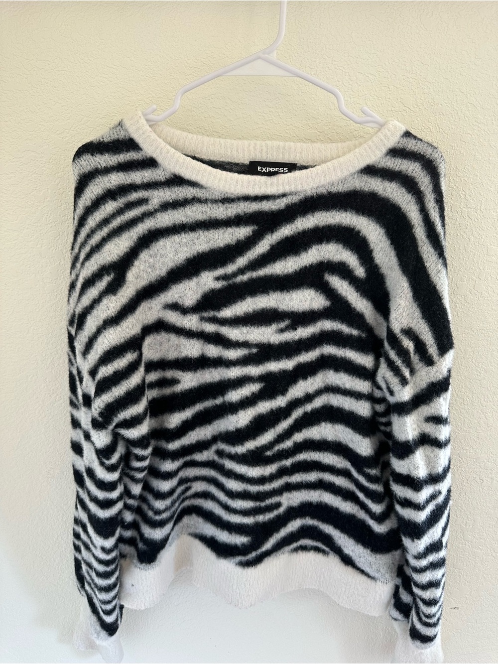 Express Black & White Zebra-Stripe Crewneck Sweater